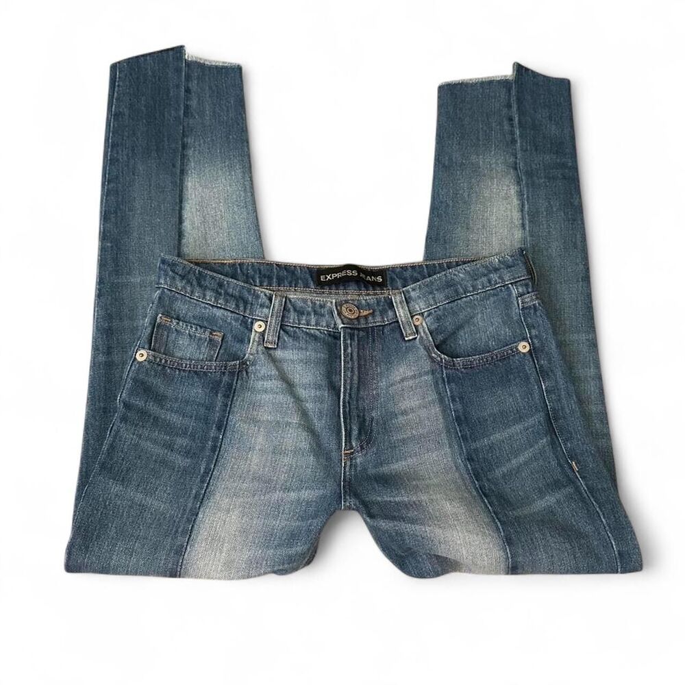 Express Women's Blue and Navy Jeans